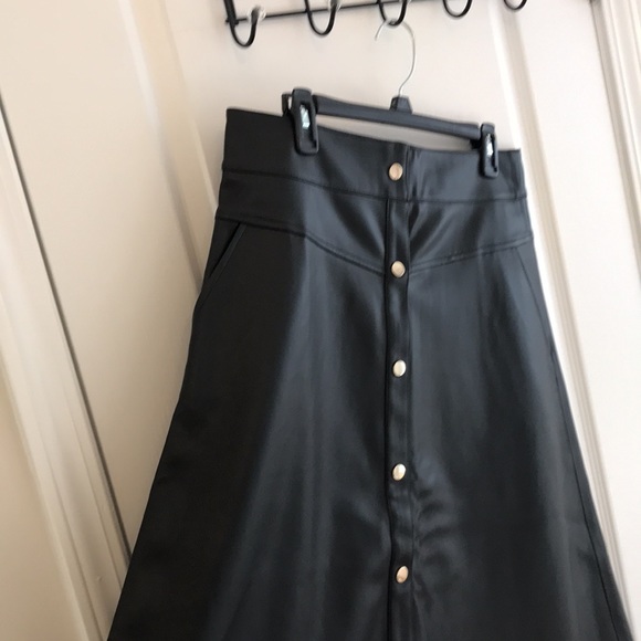 Wide Maxi Leather Skirt - Picture 2 of 15